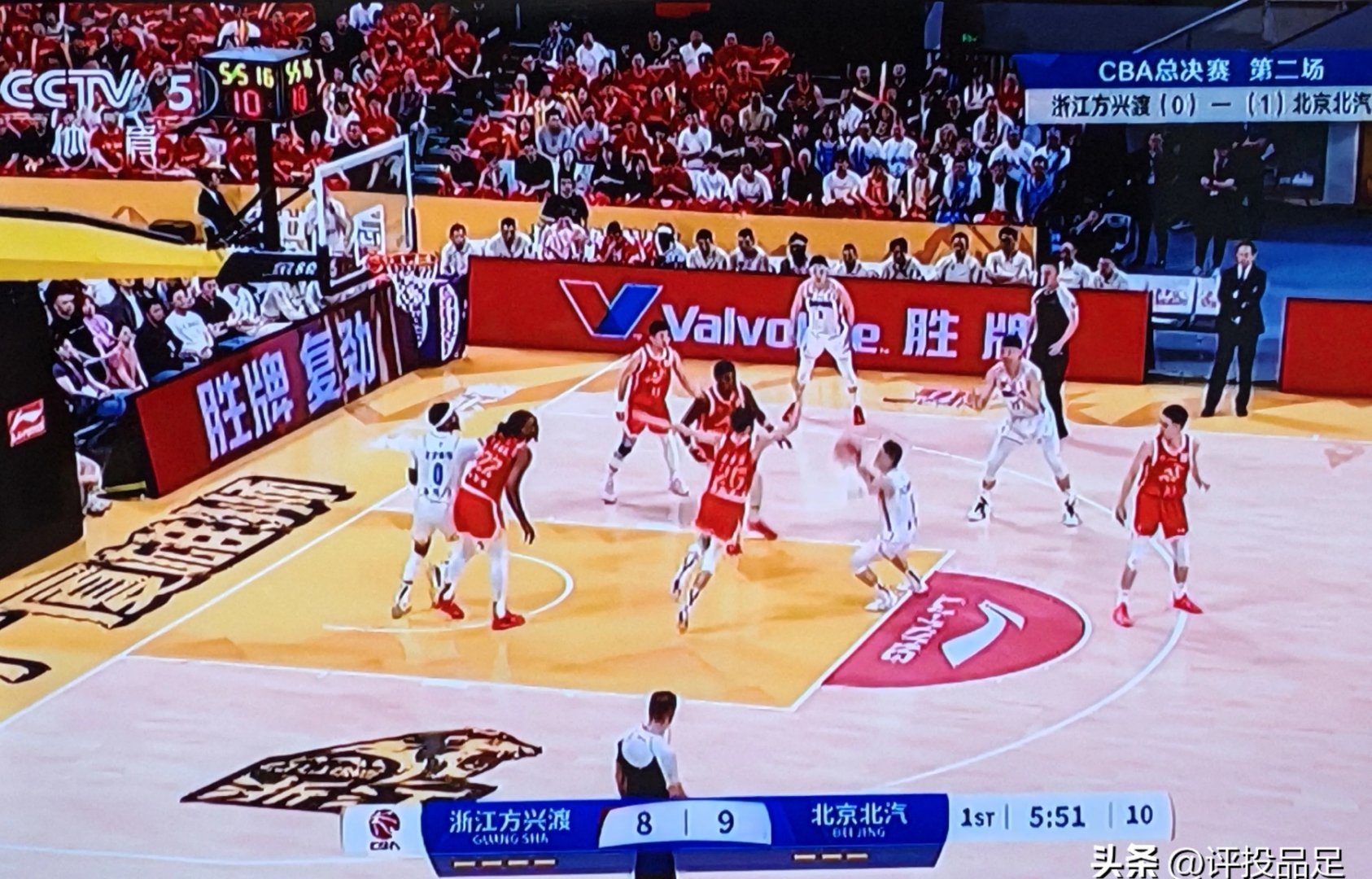 最后时刻武汉三镇更衣室发声——CBA常规赛节点到来，气氛紧张，控场能力成焦点的简单介绍