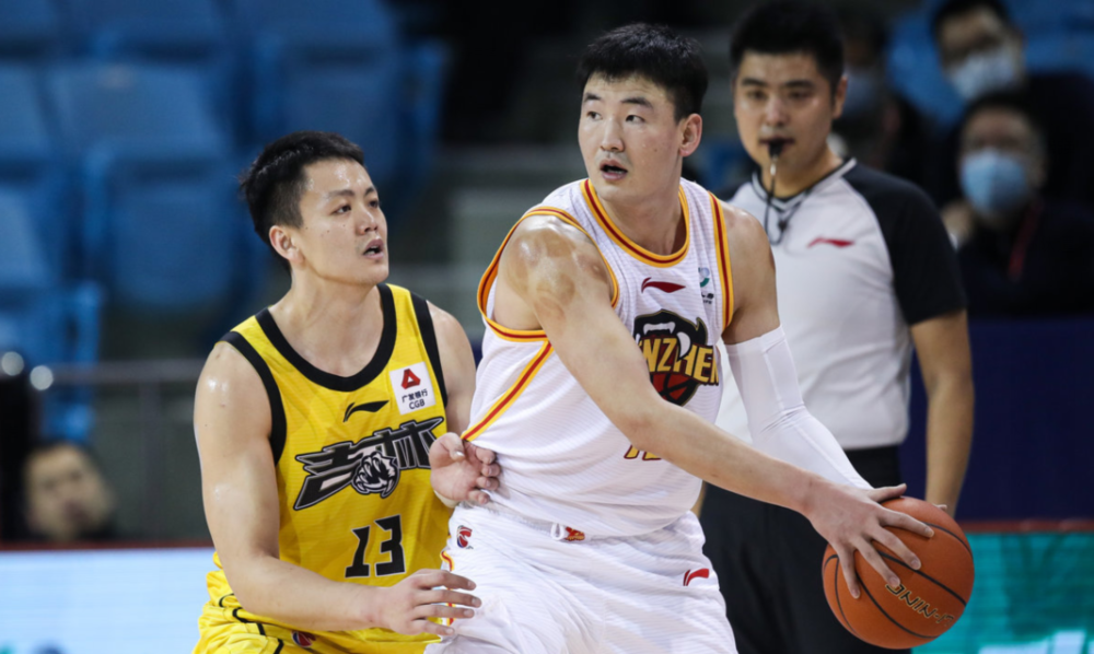 关于篮球锦标赛上演强强对话,齐鲁犀牛队翻盘皖江飞鹰队,战术调整见效;目标直指冠军的信息 关于篮球锦标赛上演强强对话,齐鲁犀牛队翻盘皖江飞鹰队,战术调整见效;目标直指冠军的信息