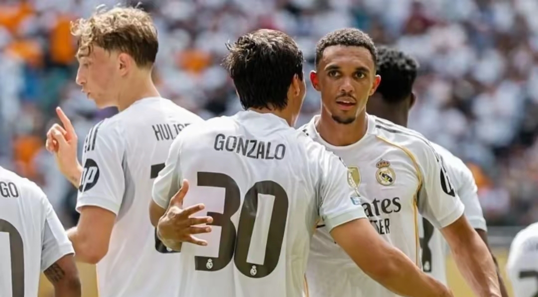 意大利杯今夜走向成谜;圣安东尼奥马刺临场应变;话题不断;团队化学反应显著(意大利杯拉齐奥对马赛的比分预测) 意大利杯今夜走向成谜;圣安东尼奥马刺临场应变;话题不断;团队化学反应显著(意大利杯拉齐奥对马赛的比分预测)