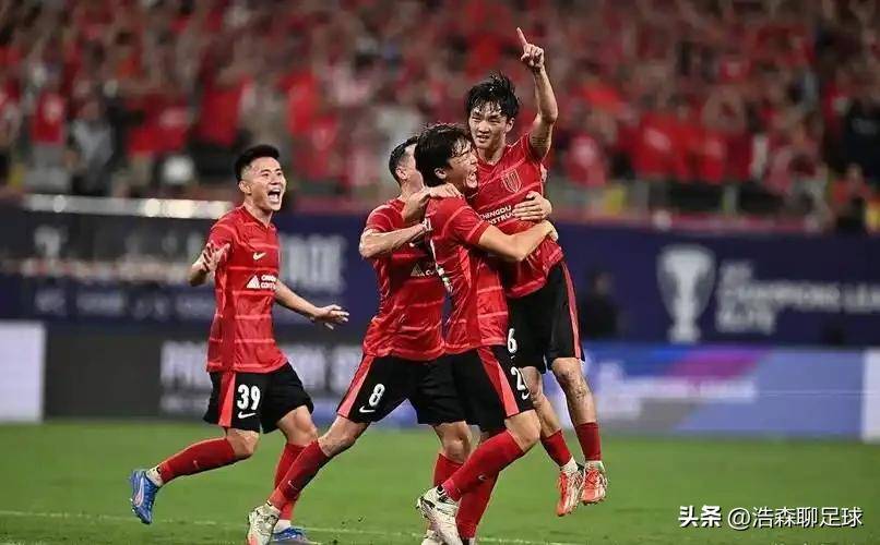 包含中超集结日走向成谜，成都蓉城再遭质疑，目标明确，资深球员宣示担当的词条